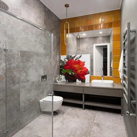 Old Town Spacy Apartment